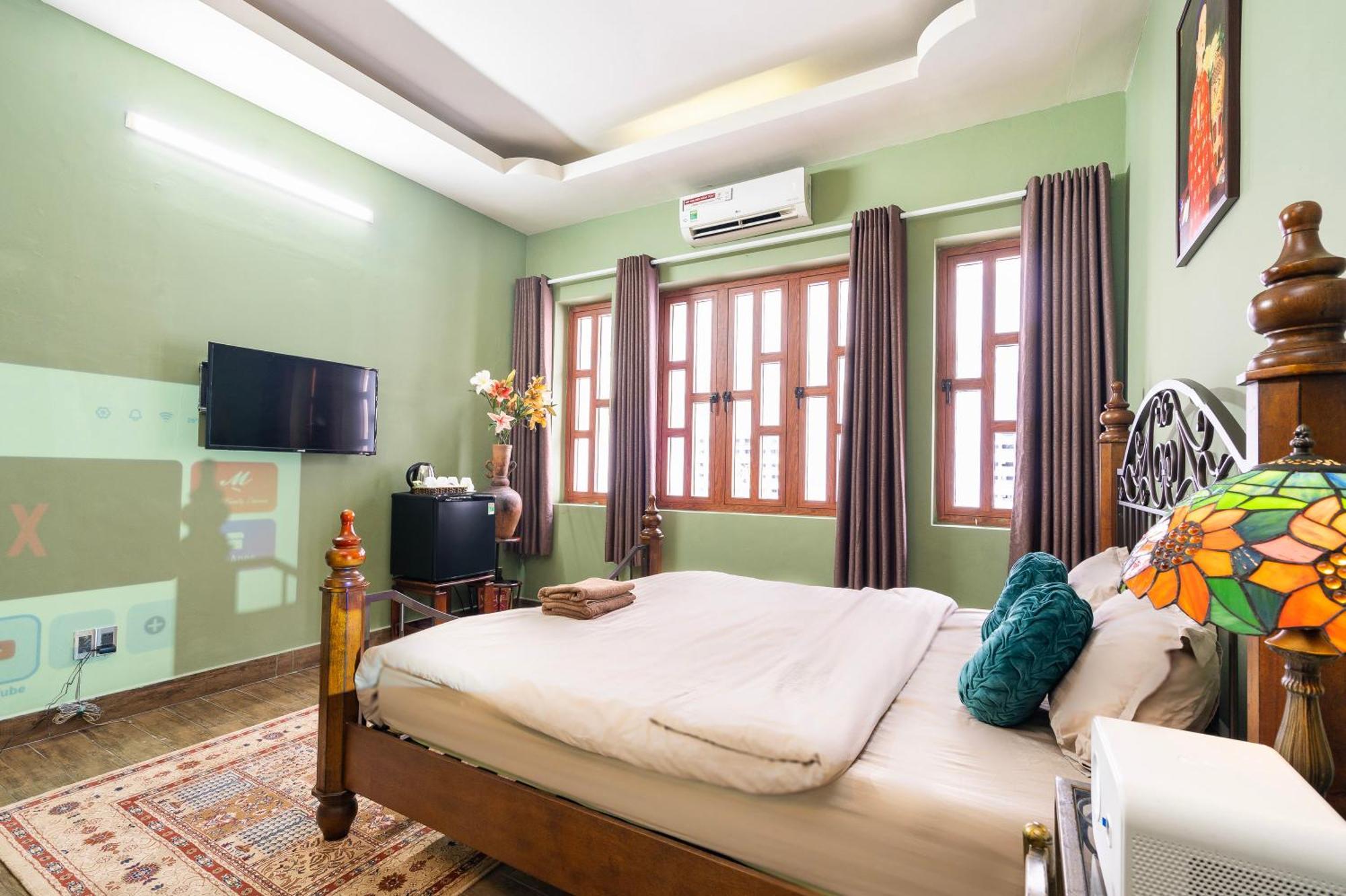 A Little Saigon Hotel - Bui Vien Walking Street Ho Chi Minh City Exterior photo