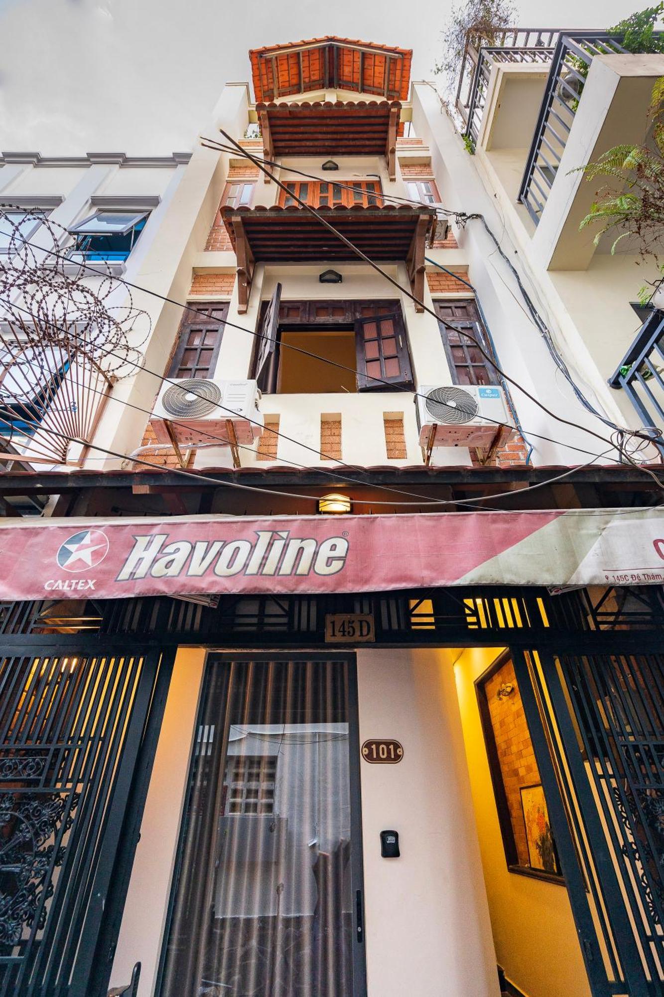 A Little Saigon Hotel - Bui Vien Walking Street Ho Chi Minh City Exterior photo
