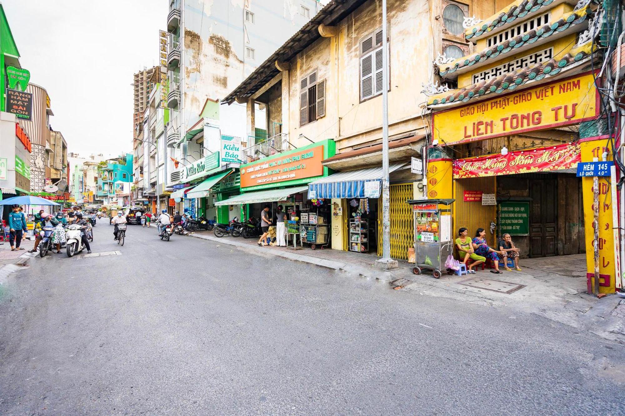 A Little Saigon Hotel - Bui Vien Walking Street Ho Chi Minh City Exterior photo